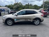 Used 2021 Ford Escape SE image 2