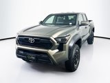Used 2025 Toyota Tacoma TRD Off-Road image 3