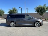 Used 2021 Chrysler Pacifica Limited w/ Uconnect Theater Family Group image 3