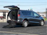 Used 2022 Chrysler Voyager LX image 5