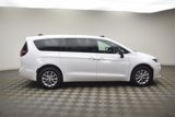 New 2025 Chrysler Pacifica Select image 3