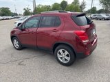 Used 2022 Chevrolet Trax LT w/ LT Convenience Package image 3