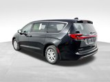 New 2026 Chrysler Pacifica Select image 4