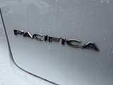 Used 2024 Chrysler Pacifica Limited image 4