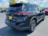 Used 2025 Nissan Rogue SV image 3