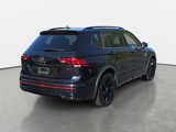 Certified 2024 Volkswagen Tiguan SE R-Line image 3