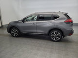 Used 2018 Nissan Rogue SL w/ Premium Package image 3