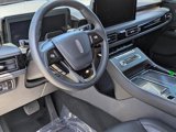 New 2025 Lincoln Aviator Reserve image 3