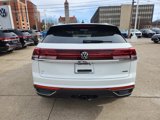 New 2025 Volkswagen Atlas Cross Sport SE image 4