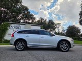 Used 2018 Volvo V60 T5 Cross Country image 3
