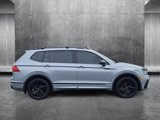 Used 2023 Volkswagen Tiguan SE R-Line image 4