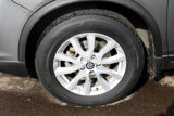 Used 2017 Nissan Rogue SV image 2