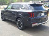 New 2025 Kia Sorento S image 4