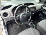 Used 2015 Toyota Yaris L image 2