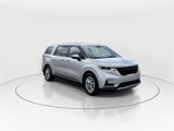 Used 2023 Kia Carnival LX image 2