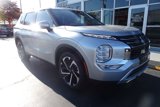 Used 2024 Mitsubishi Outlander AWD image 2