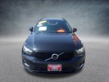 Used 2022 Volvo XC40 T5 R-Design image 2