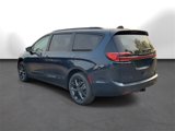 New 2025 Chrysler Pacifica Limited image 3