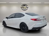Used 2025 Toyota Camry SE image 5