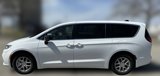 New 2025 Chrysler Pacifica Select image 3