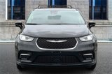 Used 2022 Chrysler Pacifica Touring-L image 3