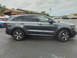 Used 2023 Kia Sorento S image 2