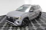 New 2025 Volkswagen Atlas Peak Edition SE image 2