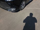 Used 2024 Toyota Sienna XLE image 3
