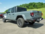 New 2025 Jeep Gladiator Sport image 3