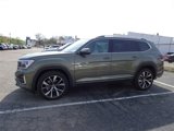 New 2025 Volkswagen Atlas SEL Premium R-Line image 2