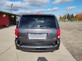Used 2019 Dodge Grand Caravan SXT image 2