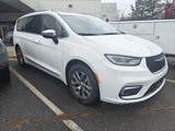 New 2025 Chrysler Pacifica Pinnacle image 5