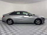 Used 2021 Hyundai Elantra SE image 4