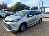 Used 2024 Toyota Sienna XLE w/ XLE Plus Package image 3