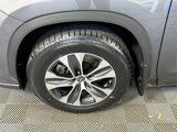 Certified 2023 Toyota Highlander XLE image 3