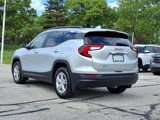 Used 2022 GMC Terrain SLE w/ Driver Convenience Package image 2
