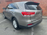 Used 2017 Kia Sorento L image 5