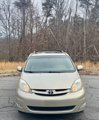 Used 2009 Toyota Sienna XLE Limited image 2