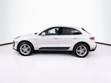 Used 2025 Porsche Macan image 2
