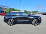 Used 2024 Lincoln Nautilus Reserve image 2