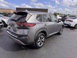 Used 2022 Nissan Rogue SV image 5