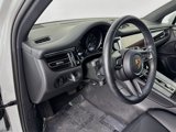 Used 2024 Porsche Macan image 4