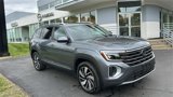 Used 2025 Volkswagen Atlas SEL image 4