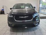New 2025 Chrysler Pacifica Select image 2