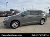 Used 2022 Chrysler Pacifica Touring-L image 6