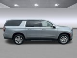 Used 2023 Chevrolet Suburban Premier image 2