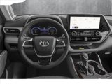 New 2025 Toyota Highlander Platinum image 4