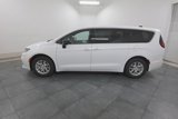 New 2025 Chrysler Pacifica Select image 5