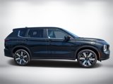 New 2025 Mitsubishi Outlander SE image 2