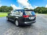 Used 2018 Chrysler Pacifica L image 5